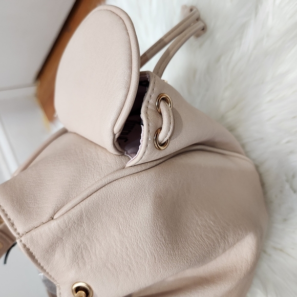 🔹️Juicy Couture🔹️ Exclusive ROLLING ON satchel Shoulder Bag Sandstone - Picture 8 of 10